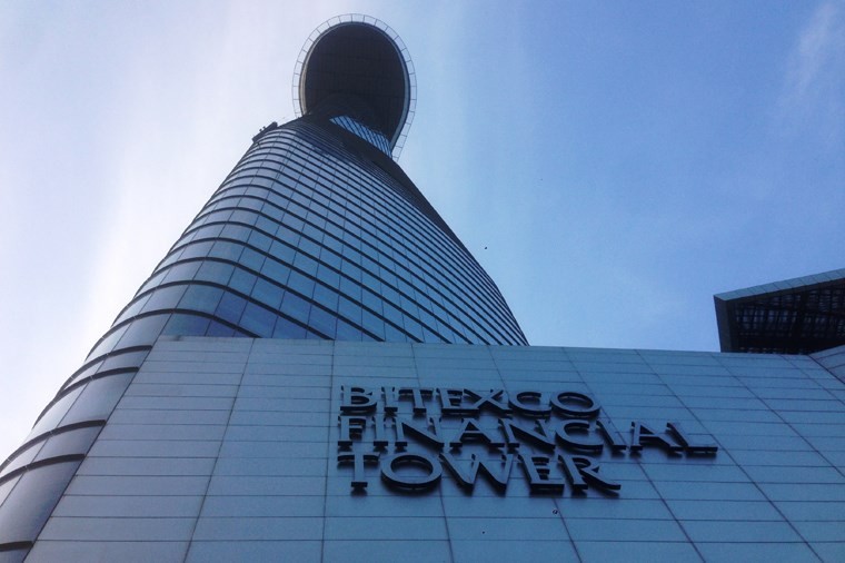 Ngắm những tòa nhà ở Việt Nam có sân đỗ trực thăng hiện đại ảnh 8