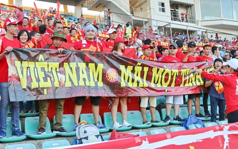 Hạ Myanmar 2-1, tuyển Việt Nam mang chiến thắng tặng thầy Hữu Thắng dịp 20/11 ảnh 3