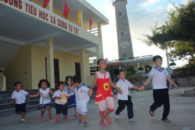 Mong ước của thầy cô dạy học trên đảo dịp 20/11 ảnh 1