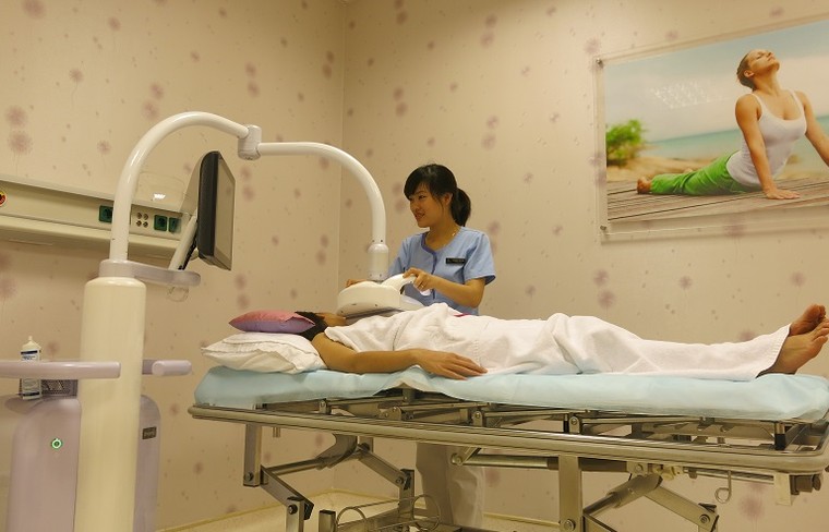 Vinmec trang bị máy tầm soát ung thư vú hiện đại nhất thế giới ảnh 1