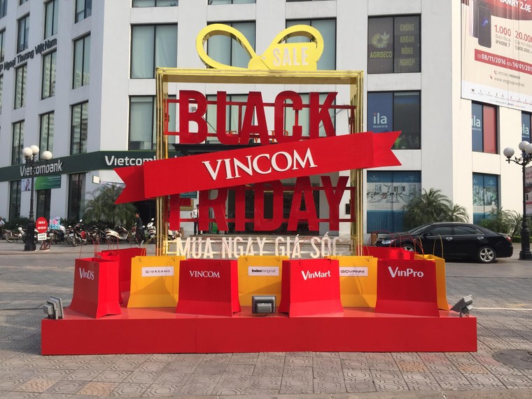 Siêu khuyến mãi 50%++ tại các TTTM Vincom vào “thứ Sáu đen” - Black Friday ảnh 2