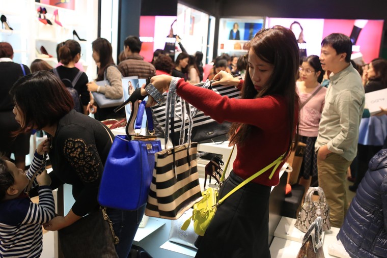 Siêu khuyến mãi 50%++ tại các TTTM Vincom vào “thứ Sáu đen” - Black Friday ảnh 1