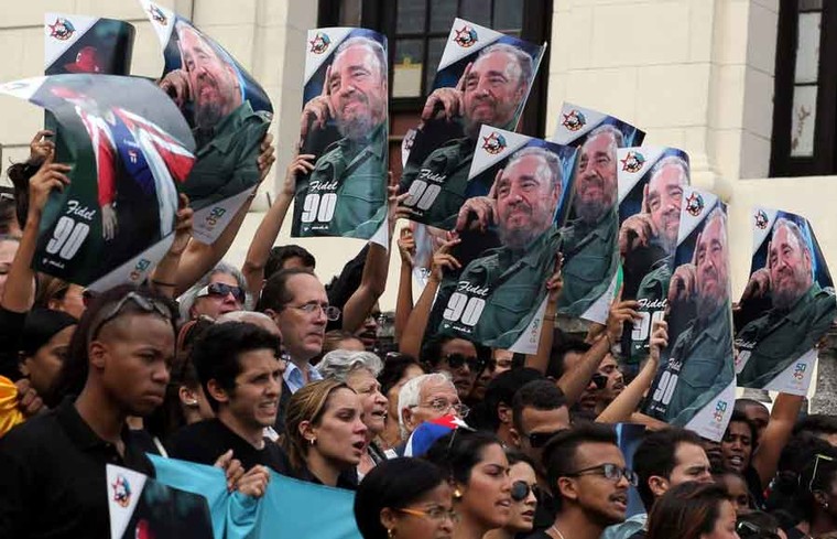 Người dân thế giới tiếc thương lãnh tụ cách mạng Fidel Castro ảnh 4