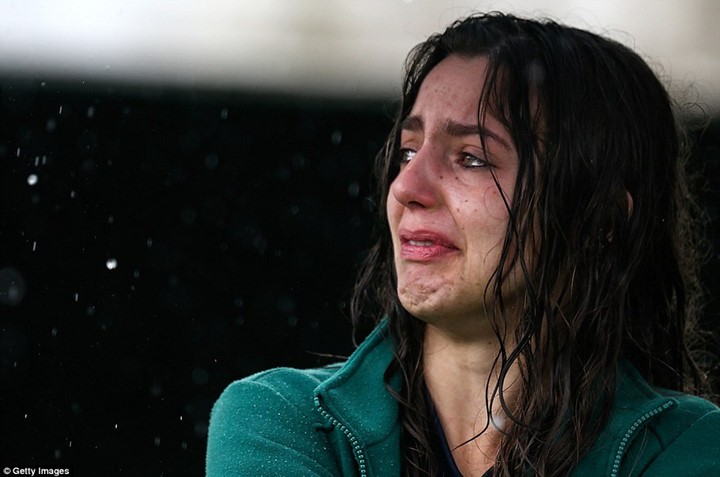 Mưa và nước mắt tuôn rơi trong tang lễ các cầu thủ Brazil tử nạn ảnh 10