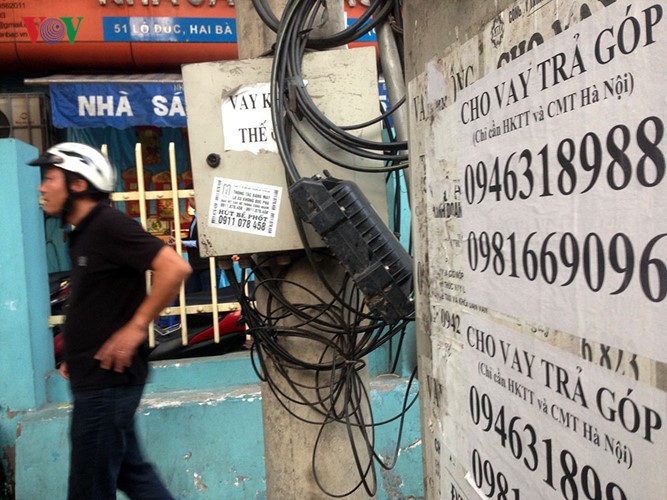 Báo động tình trạng “bôi bẩn” phố phường Hà Nội ảnh 7