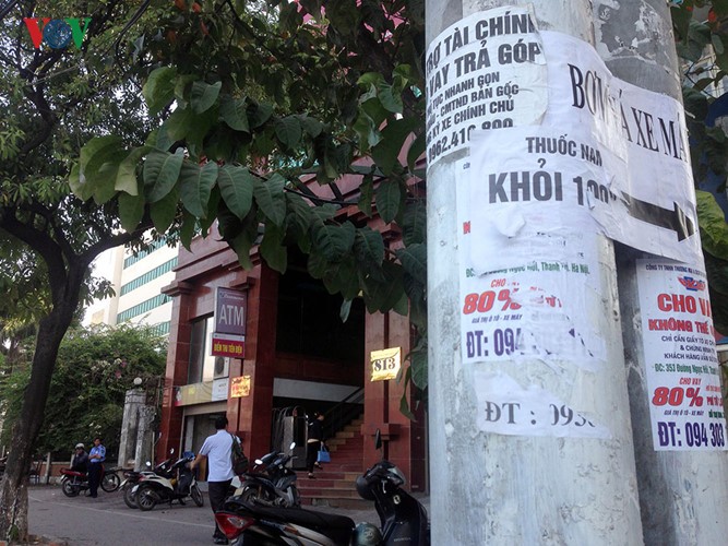 Báo động tình trạng “bôi bẩn” phố phường Hà Nội ảnh 8