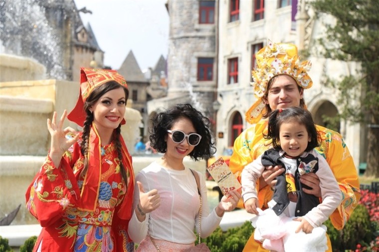 Lộng lẫy sắc xuân trên đỉnh Bà Nà ảnh 5