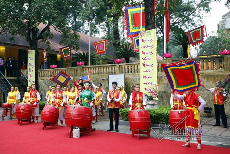 Chủ tịch nước Trần Đại Quang dâng hương ở Hoàng thành Thăng Long ảnh 3