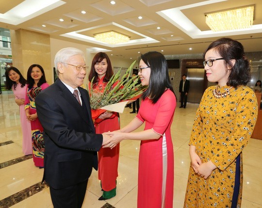 Tổng bí thư Nguyễn Phú Trọng: Không phát hiện hay không đủ dũng khí báo cáo? ảnh 1