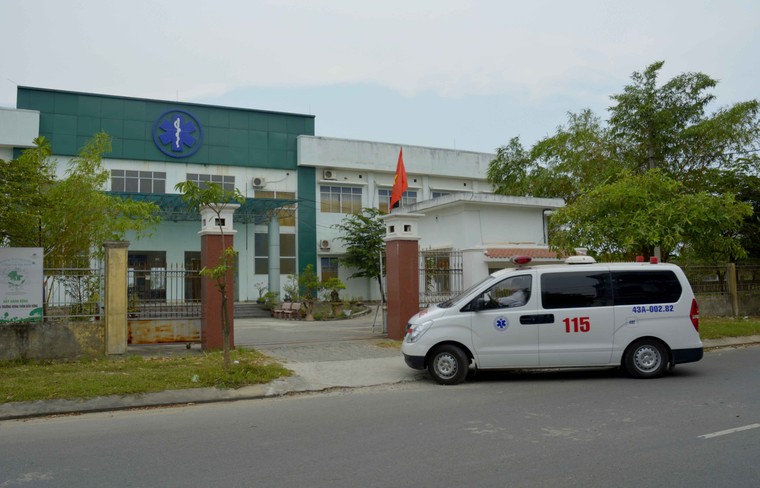 Bác sĩ của ngư dân ảnh 1