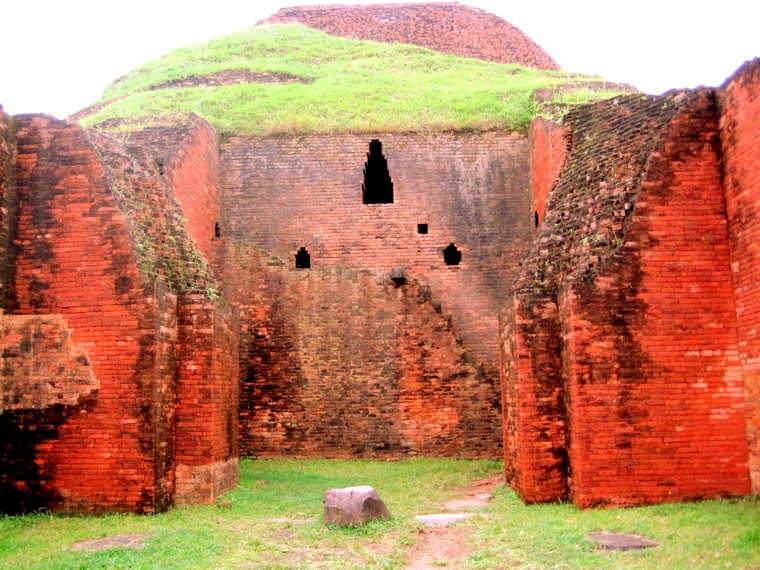 Bangladesh: Phế tích Phật giáo Somapura Mahavihara ảnh 1