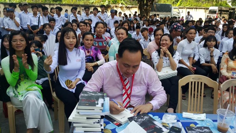 Người trở về từ địa ngục ảnh 1