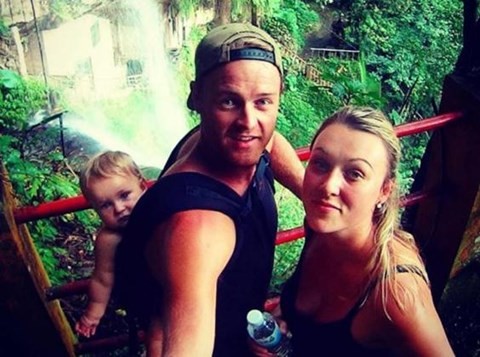 Nhân lúc vợ nghỉ đẻ, cả nhà đi du lịch ảnh 2