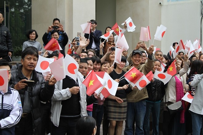 Nhìn lại những hình ảnh đẹp về chuyến thăm của Nhật hoàng tới Việt Nam ảnh 1