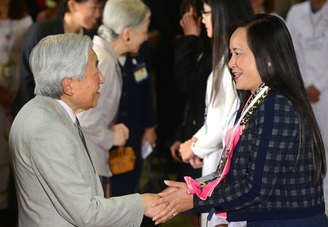 Nhìn lại những hình ảnh đẹp về chuyến thăm của Nhật hoàng tới Việt Nam ảnh 8