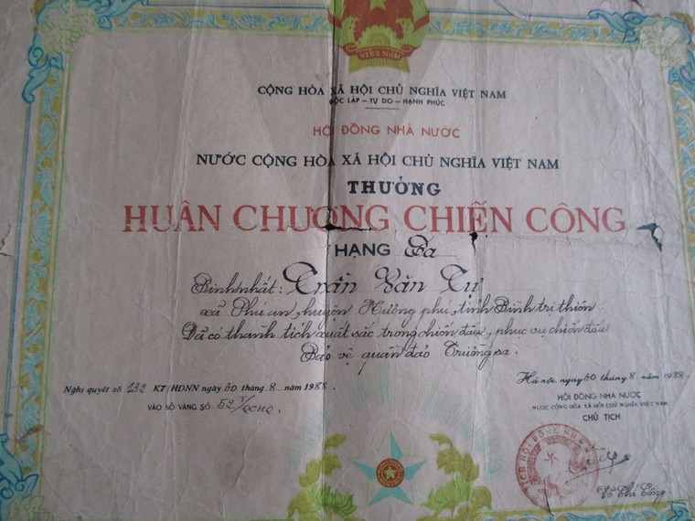 Người vợ cựu binh Gạc Ma thay chồng nuôi 4 con ăn học ảnh 1