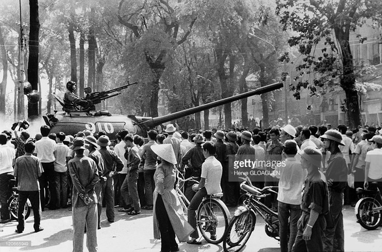 Hào hùng đội hình xe tăng tiến vào giải phóng Sài Gòn ảnh 10