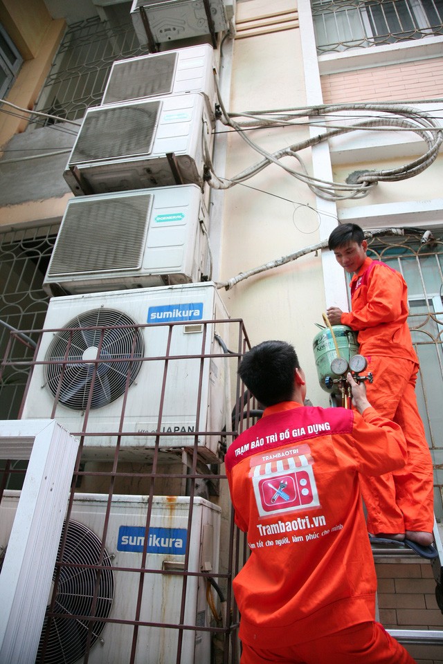 Những nghề hái ra tiền mùa nắng nóng: Làm một mùa, “ăn” cả năm ảnh 1