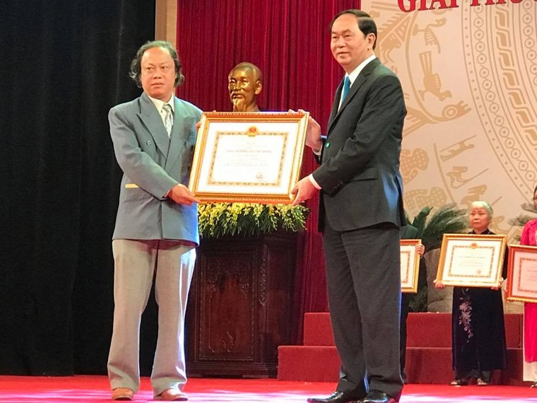 Giải thưởng VHNT: Quan trọng nhất vẫn là chất lượng! ảnh 1