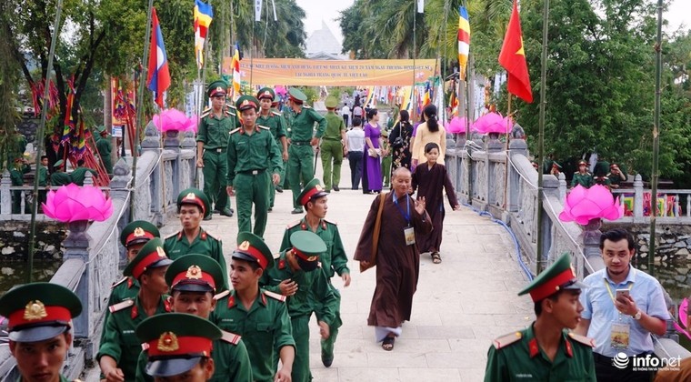 Xúc động Đại lễ cầu siêu các anh hùng, liệt sỹ tại Nghĩa trang Quốc tế Việt Lào ảnh 4