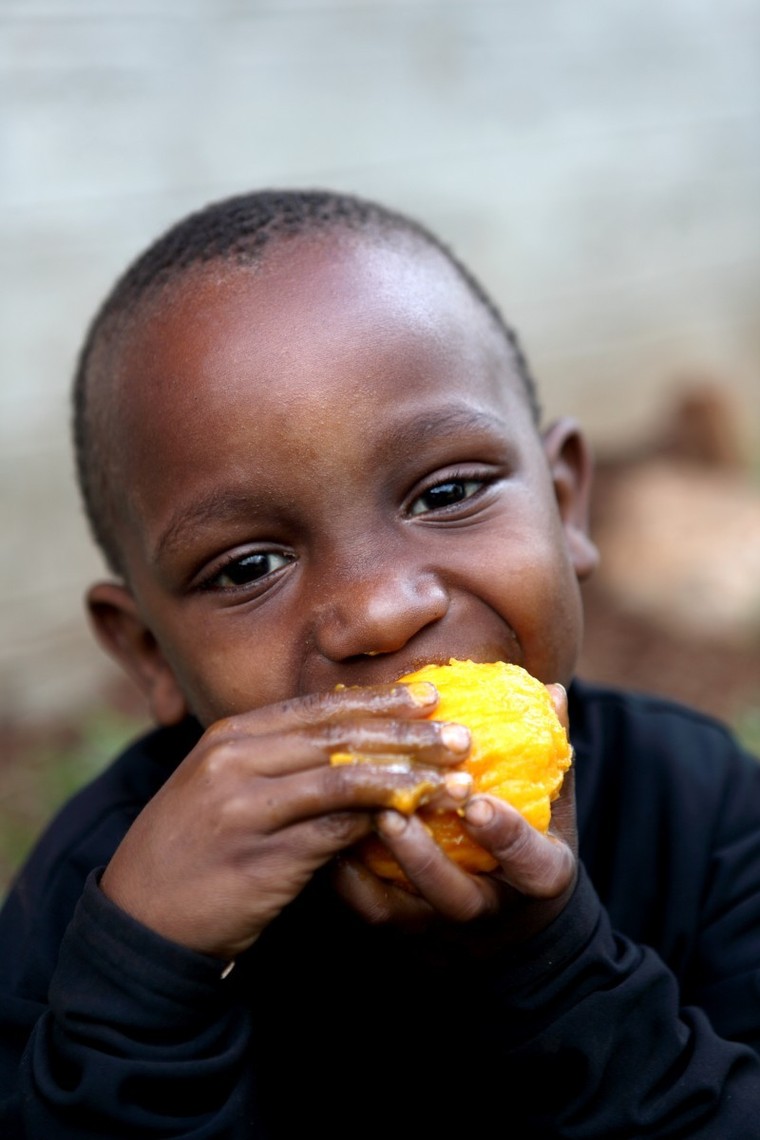 Những đứa trẻ “mang án tử” ảnh 4