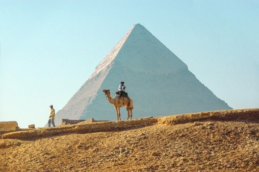 Các điểm du lịch nổi tiếng trên ảnh khác ngoài đời thực như thế nào? ảnh 3