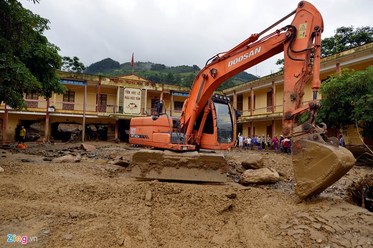 Cảnh tiêu điều ở rốn lũ Mù Cang Chải ảnh 7