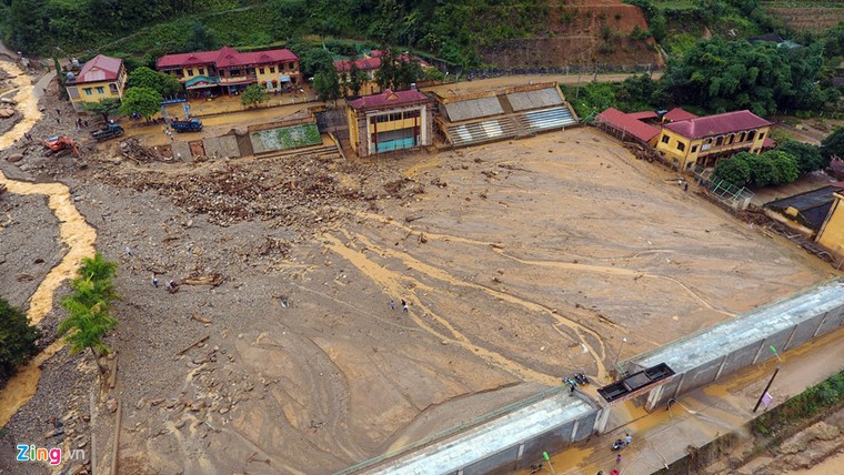 Cảnh tiêu điều ở rốn lũ Mù Cang Chải ảnh 9