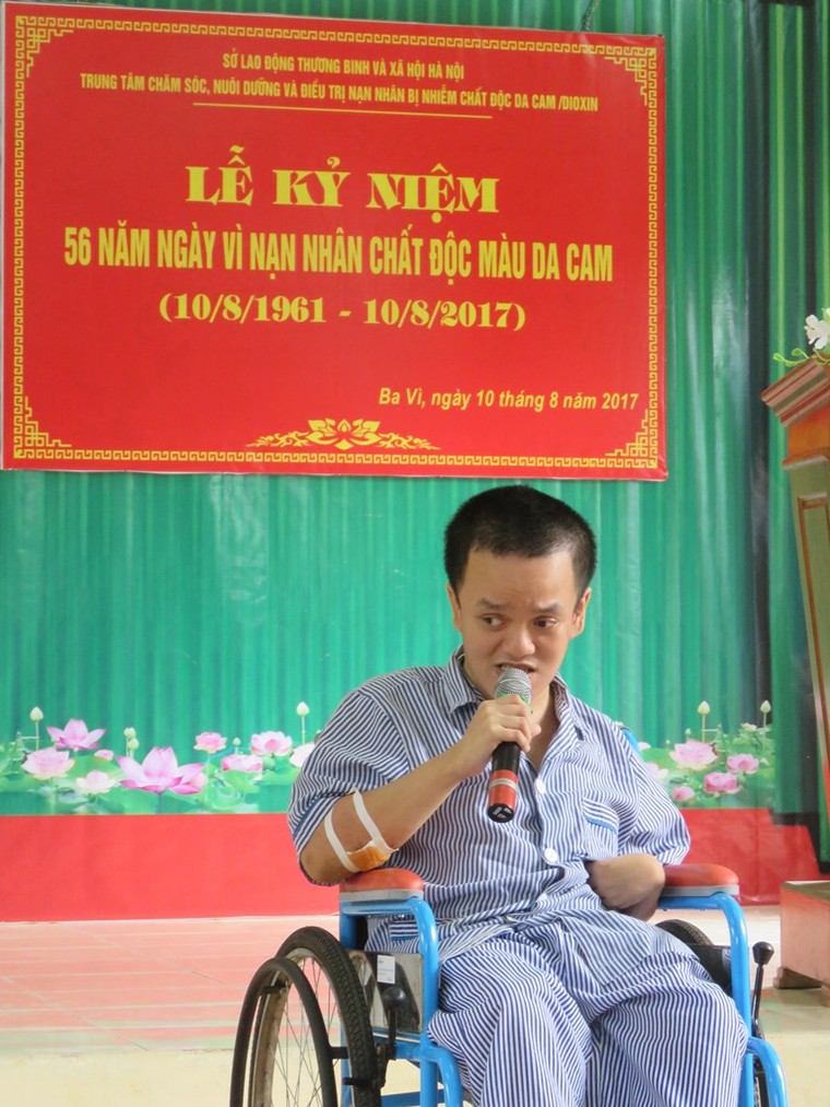 Nạn nhân chất độc da cam/dioxin vui hát ảnh 2