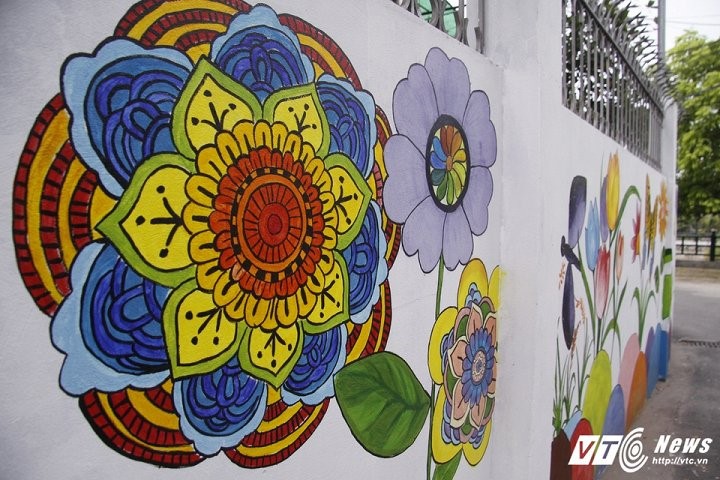 Con đường bích họa thứ hai Việt Nam "bừng sáng" ở Đan Phượng, Hà Nội ảnh 10