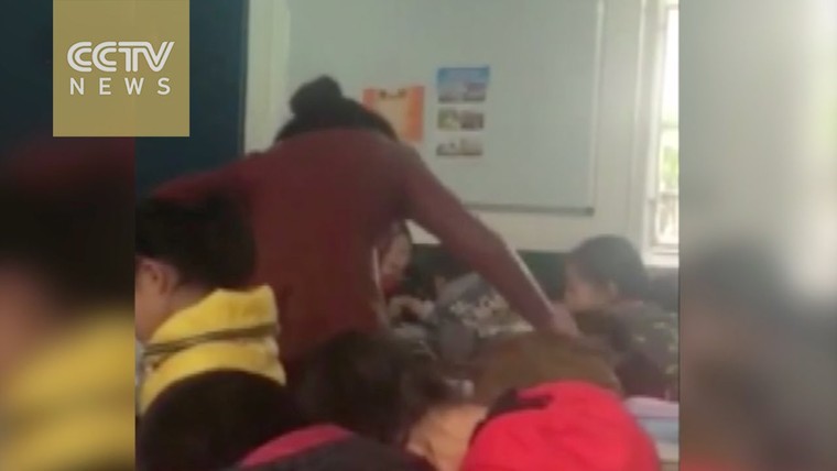 “Đả mạ giáo dục” - khi giáo viên là thủ phạm bạo hành ảnh 1