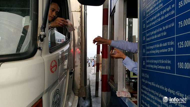 Trạm BOT Văn Lâm đang tê liệt, quốc lộ 5 tắc kéo dài vì... tiền lẻ ảnh 4