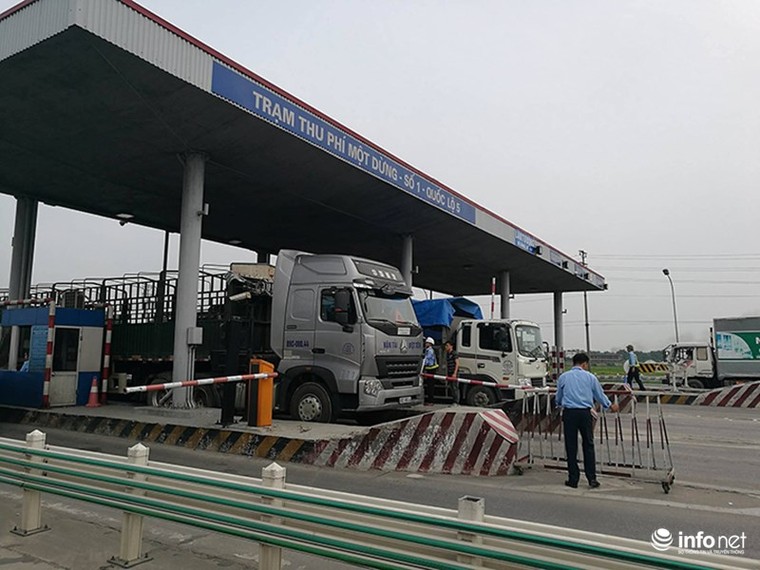 Trạm BOT Văn Lâm đang tê liệt, quốc lộ 5 tắc kéo dài vì... tiền lẻ ảnh 5