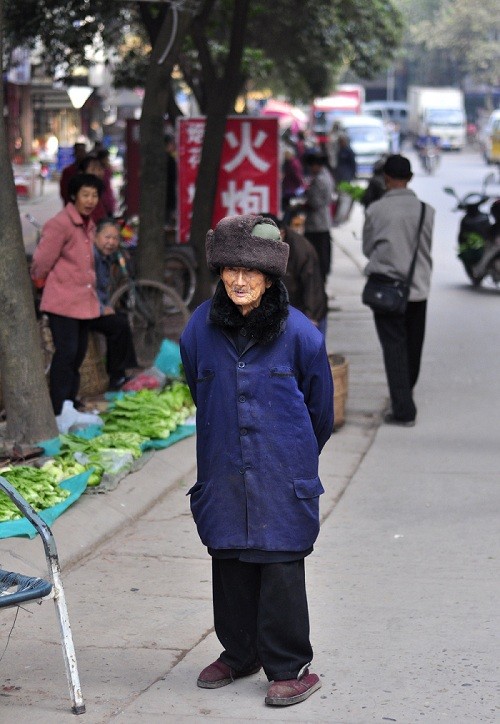 “Chim trong tổ trống” ảnh 1