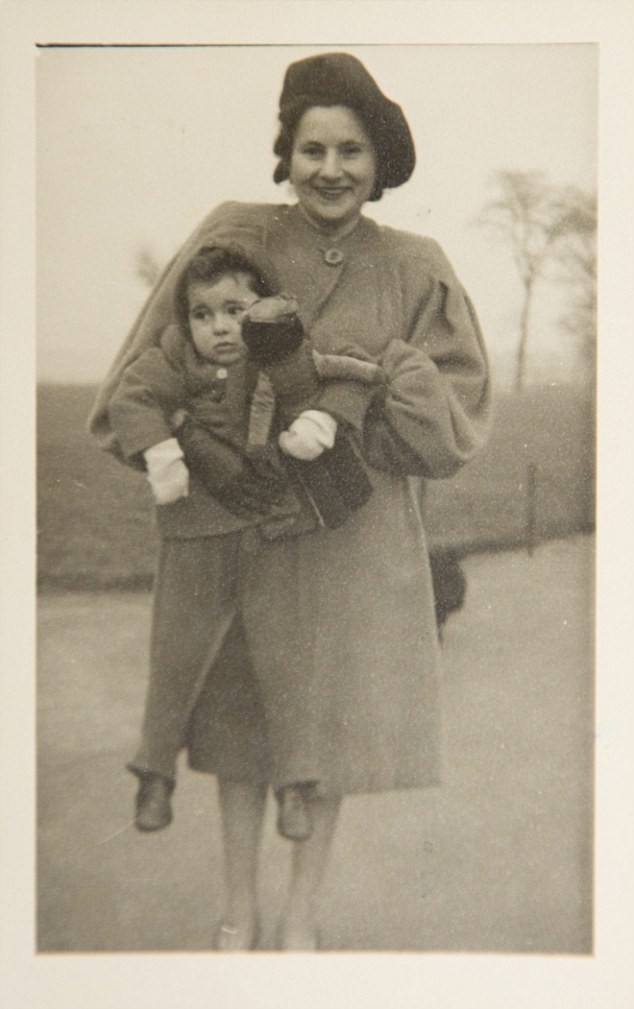 Khi tình thương thành thuốc độc ảnh 2