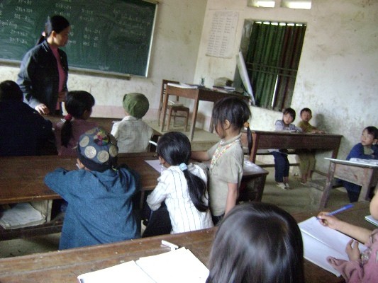 Dạy con nhà nghèo chẳng mơ có phong bì ảnh 2