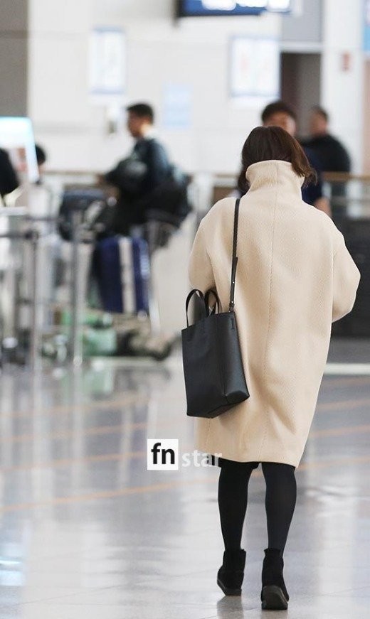 Song Hye Kyo lộ rõ vẻ mệt mỏi, rộ nghi án mang bầu ảnh 3