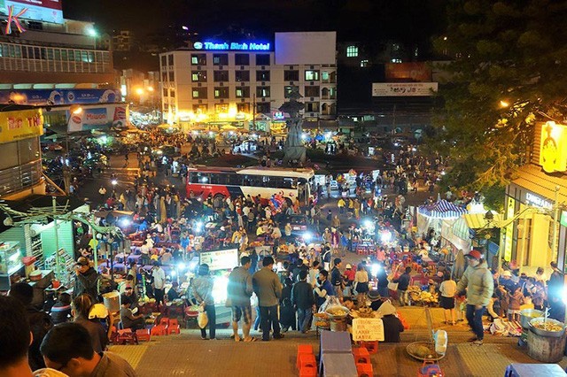 Những phiên chợ 'âm phủ' đặc biệt nhất Việt Nam ảnh 2