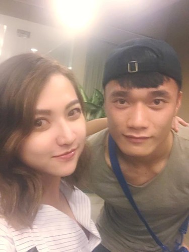 'Người tình tin đồn' của thủ môn Bùi Tiến Dũng có điểm gì thu hút? ảnh 3
