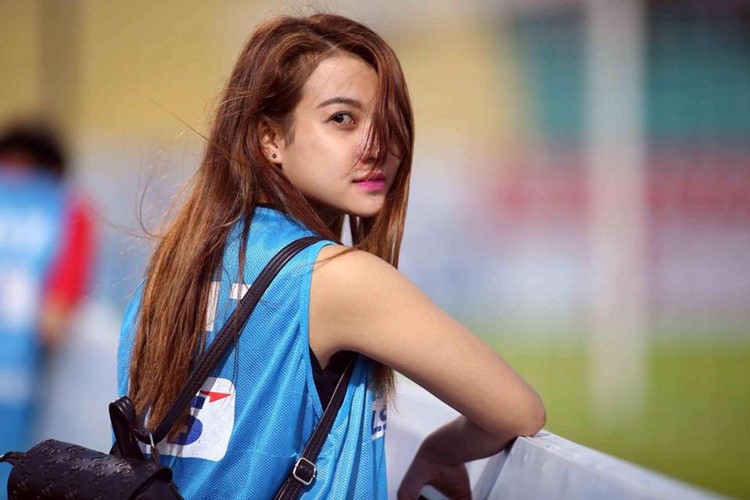 'Người tình tin đồn' của thủ môn Bùi Tiến Dũng có điểm gì thu hút? ảnh 5