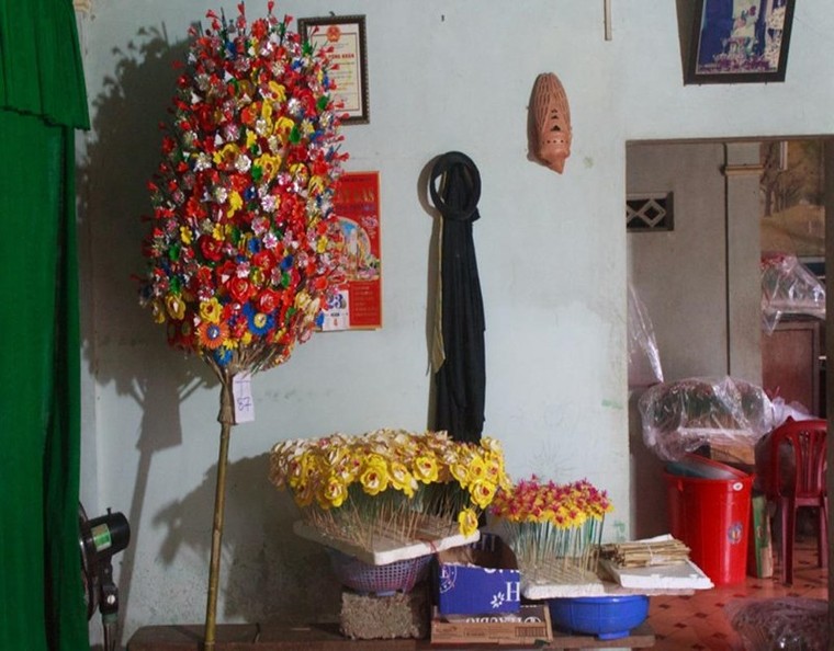 Làng hoa giấy 300 tuổi xứ Huế hối hả vào vụ Tết ảnh 2