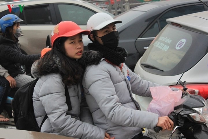 Đường phố Hà Nội ùn tắc kinh hoàng bất kể giờ giấc ảnh 3