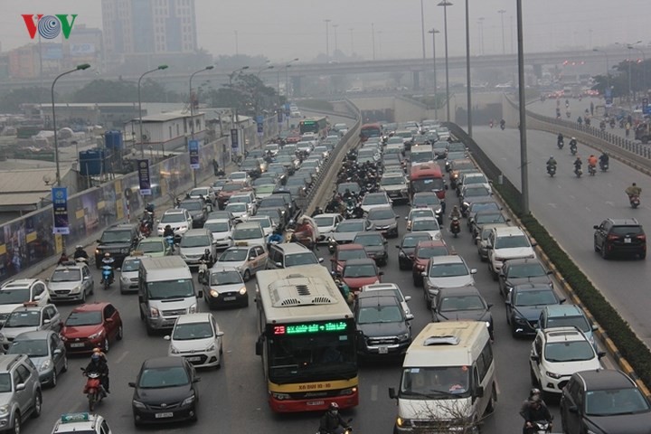 Đường phố Hà Nội ùn tắc kinh hoàng bất kể giờ giấc ảnh 5