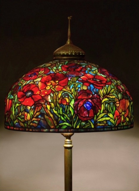 Câu chuyện phía sau bộ sưu tầm nghệ thuật kính màu lớn nhất thế giới ảnh 6