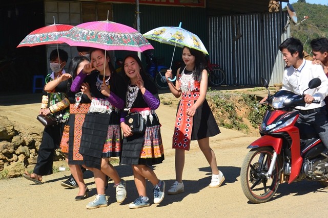 Tiếng khèn gọi Tết về trên bản Mông ảnh 1