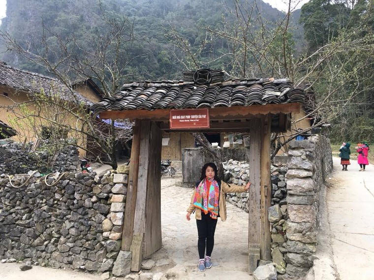 Ngôi nhà của Pao yên bình trên cao nguyên đá ảnh 2