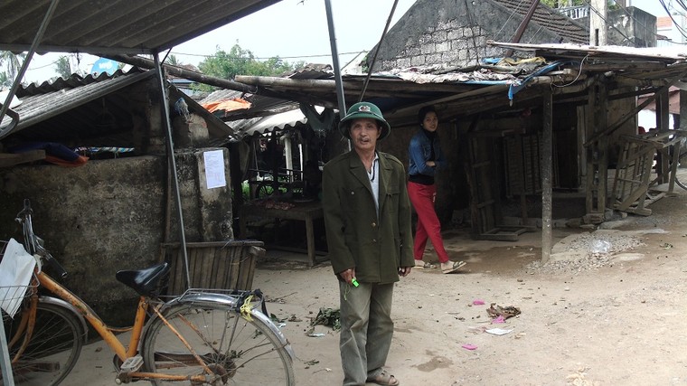 Tên cướp khét tiếng thanh thản bên người vợ tâm thần ảnh 1