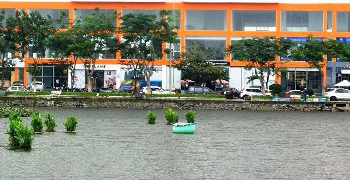 Trạm quan trắc nổi trên mặt nước, hoạt động nhờ… tắm nắng ảnh 1