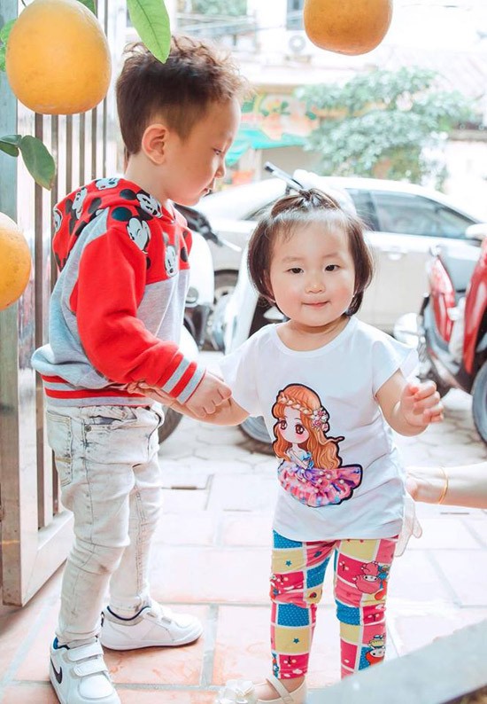 Tuấn Hưng khoe khoảnh khắc hai con quấn quýt bên nhau ảnh 3