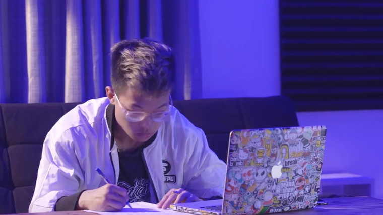 Richchoi - Từ cậu bé tự ti đến rapper truyền cảm hứng ảnh 1